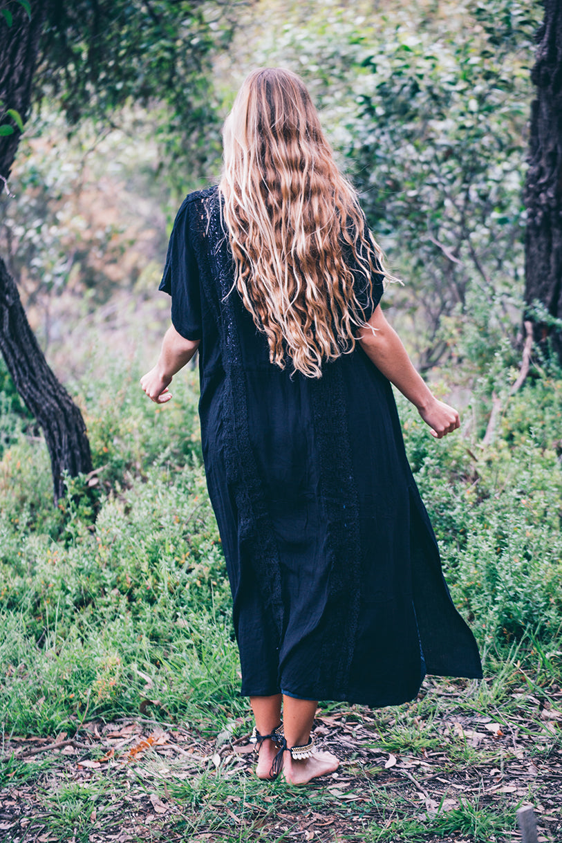 Chelsea Lace Kimono- Black