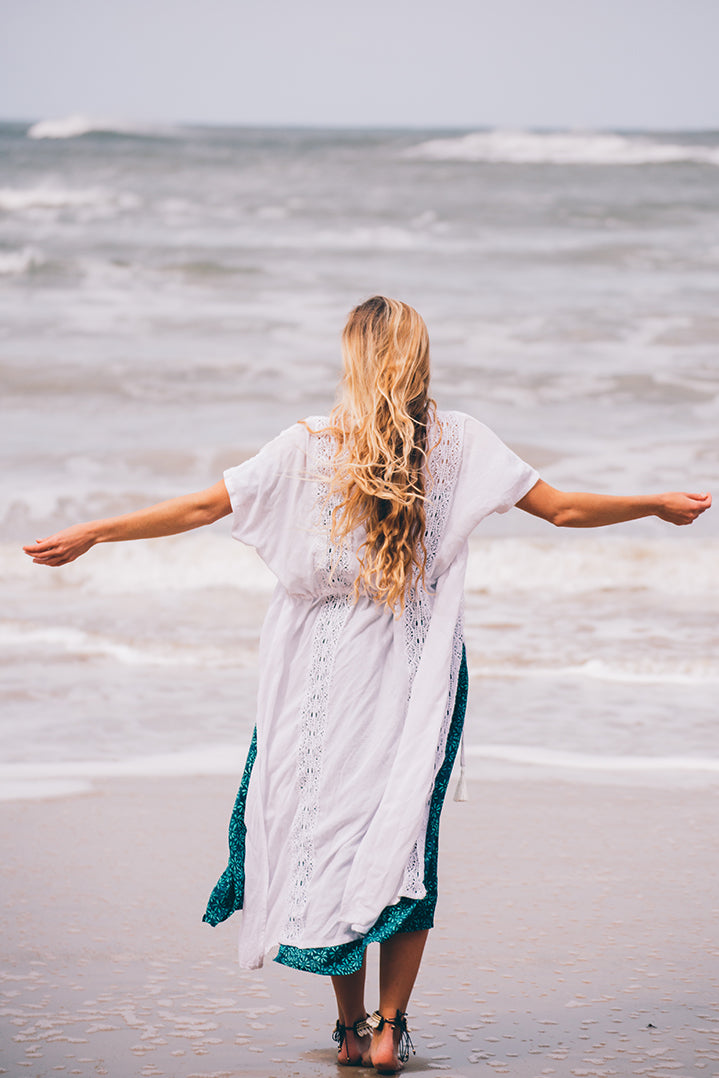 Chelsea Lace Kimono- White